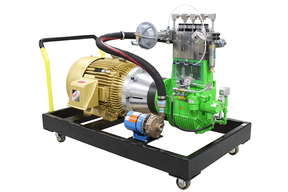 KAMAT partner Giant Industries product pic2, one can see a green KAMAT plunger pump based vertically on a frame as a component for a high-pressure unit
