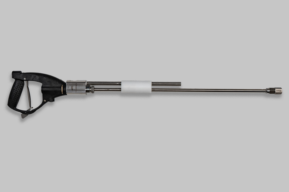 KAMAT High-Pressure DumpGun 1500, showing whole gun from handle to nozzle