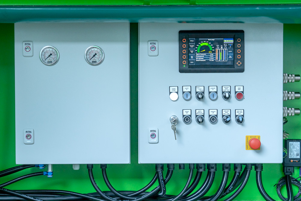 Panel of the KAMAT High-Pressure Unit K40036a-3G-dw530b with a ZF transmission