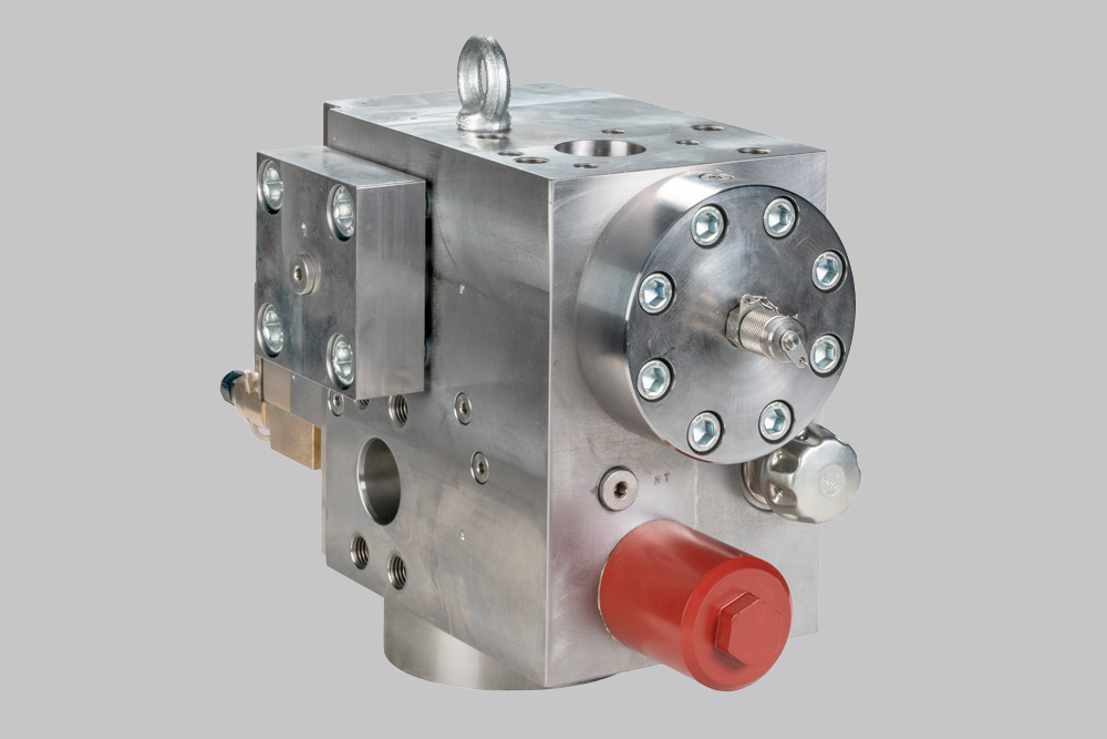 This picture shows the KAMAT High-Pressure Unloader Valve DN50 the over all oblique view with the connections